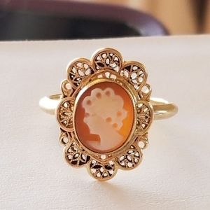 10K Gold Cameo Ring